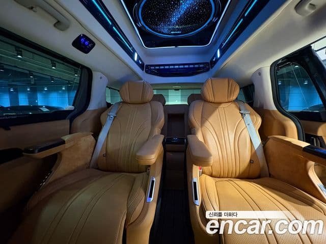 Kia Carnival 2024 — Photo 38/44
