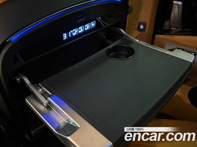 Kia Carnival 2024 — Photo 16/44