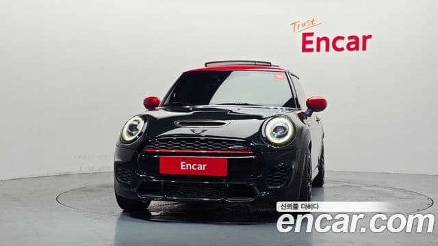 Mini Cooper S 2020 — Фото 3/20