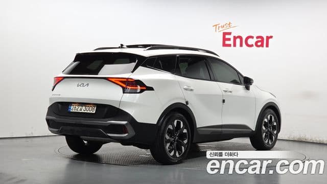 Kia Sportage 2021 — Фото 2/20