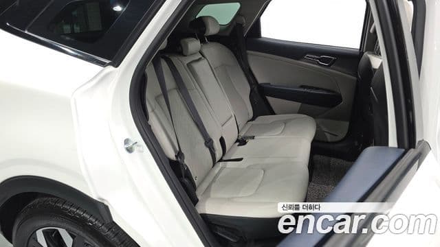 Kia Sportage 2021 — Фото 12/20