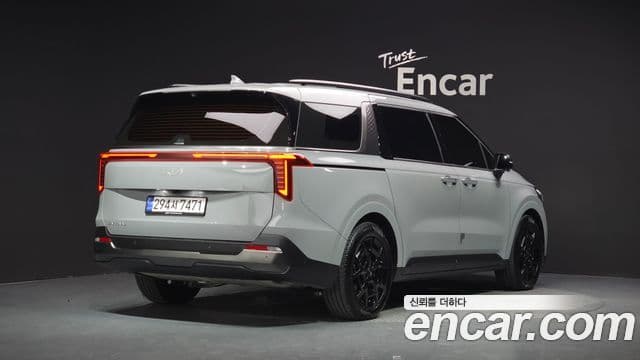 Kia Carnival 2025 — Фото 2/20