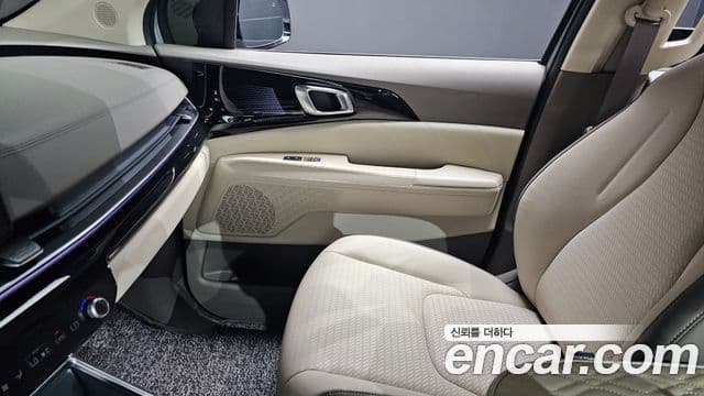 Kia Carnival 2025 — Photo 29/32