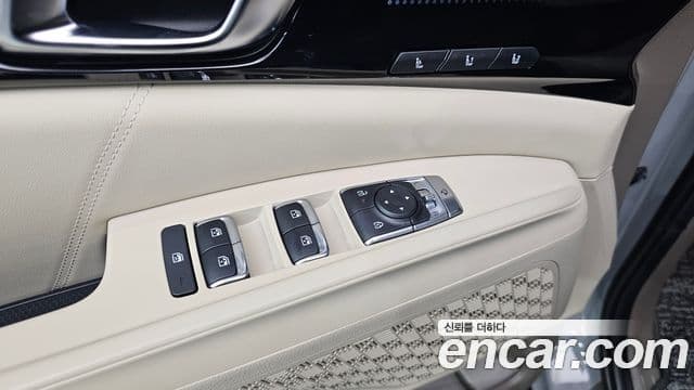 Kia Carnival 2025 — Photo 30/32