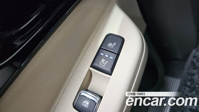 Kia Carnival 2025 — Photo 7/32