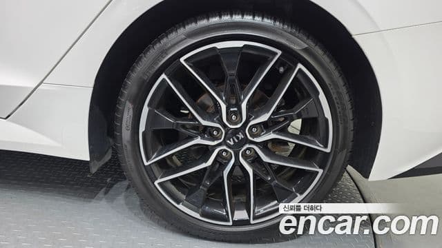 Kia K5 2021 — Photo 12/30