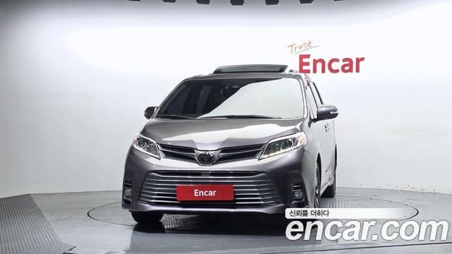 Toyota Sienna 2019 — Şəkil 20/20