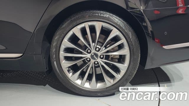 Kia The K9 2023 — Photo 14/35