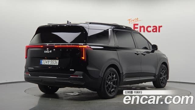 Kia Carnival 2024 — Фото 2/20