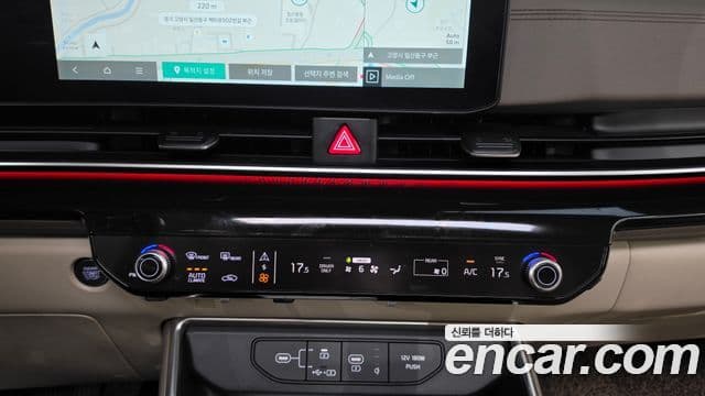 Kia Carnival 2024 — Фото 15/20