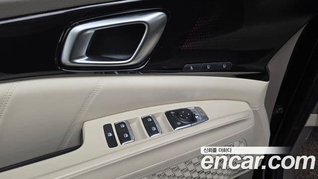 Kia Carnival 2024 — ფოტო 15/39