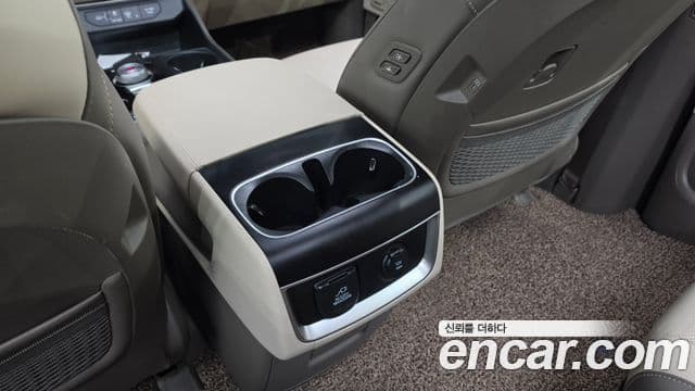 Kia Carnival 2024 — ფოტო 5/39