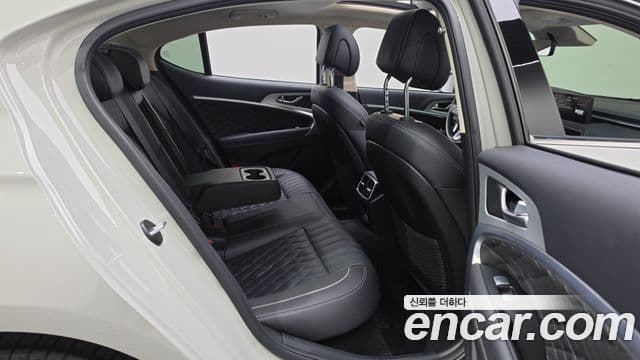 Genesis G70 2024 — Şəkil 31/37