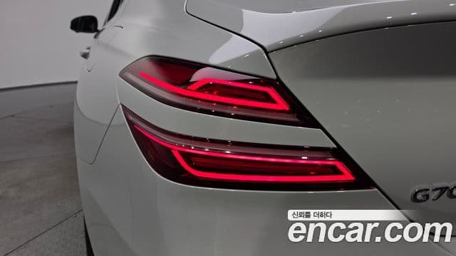 Genesis G70 2024 — Şəkil 18/37