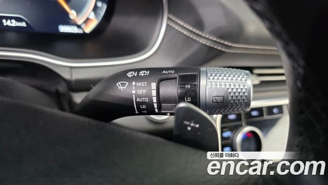 Genesis GV80 2021 — ფოტო 16/35