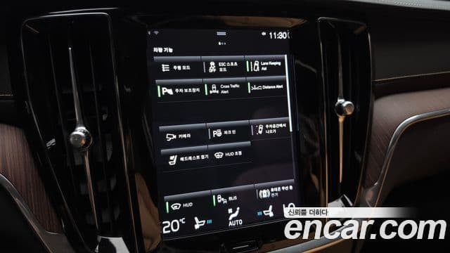 Volvo S60 2022 — Photo 22/33
