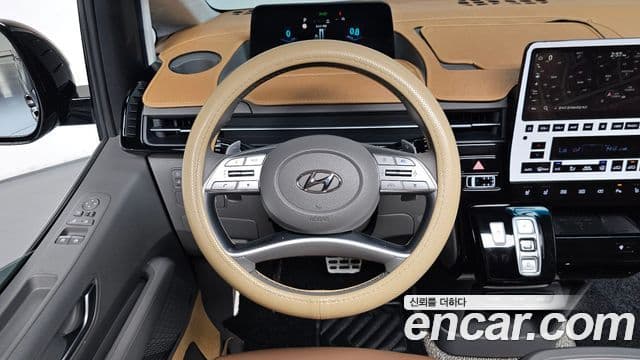 Hyundai Staria 2023 — Фото 14/20