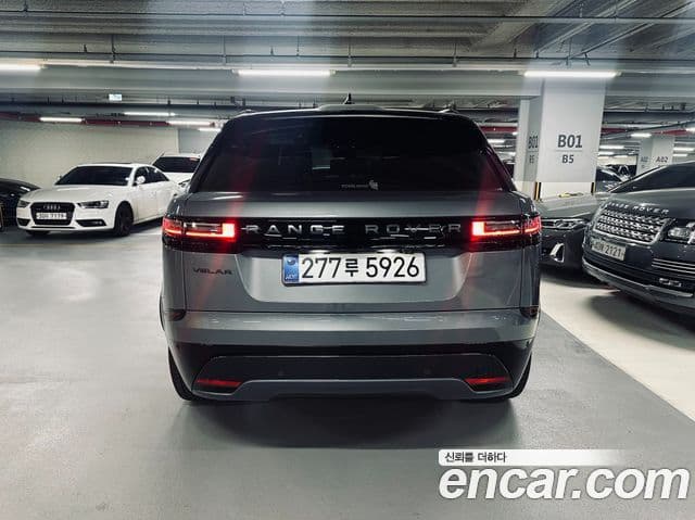 Land Rover Range Rover Velar 2025 — Фото 3/20