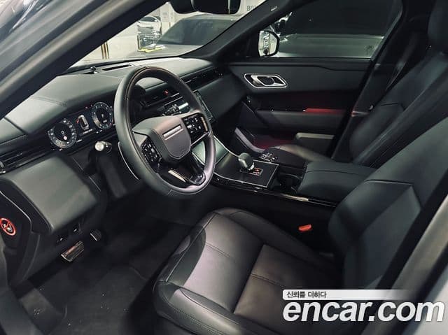 Land Rover Range Rover Velar 2025 — Фото 6/20