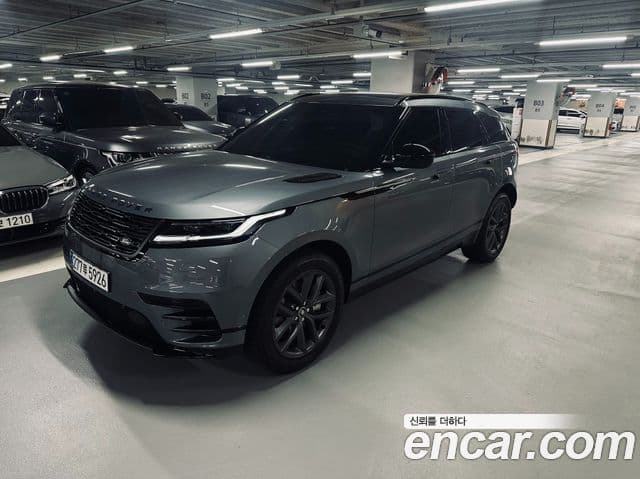 Land Rover Range Rover Velar 2025 — Фото 13/20