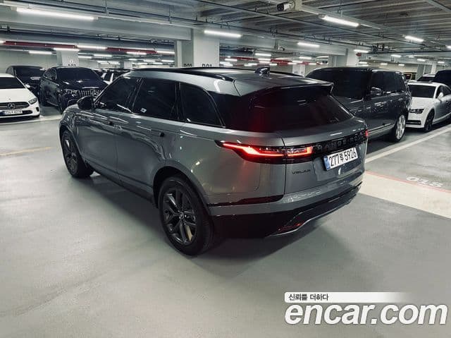 Land Rover Range Rover Velar 2025 — Фото 14/20