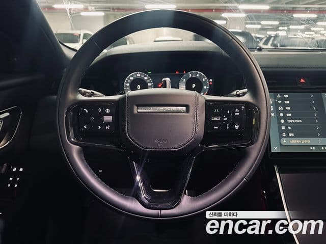 Land Rover Range Rover Velar 2025 — Фото 15/20