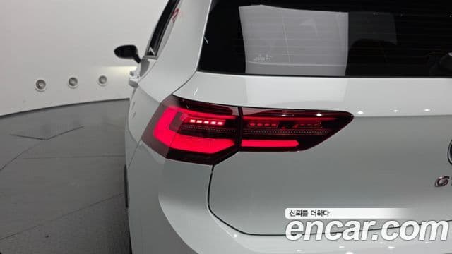 Volkswagen Golf 2024 — Photo 36/41