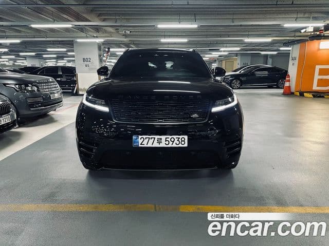 Land Rover Range Rover Velar 2025 — Фото 2/20