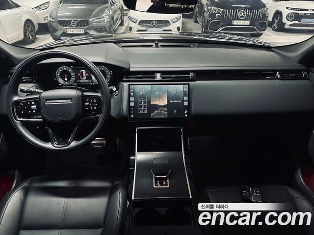 Land Rover Range Rover Velar 2025 — Фото 10/20