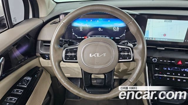 Kia Carnival 2021 — Фото 13/20