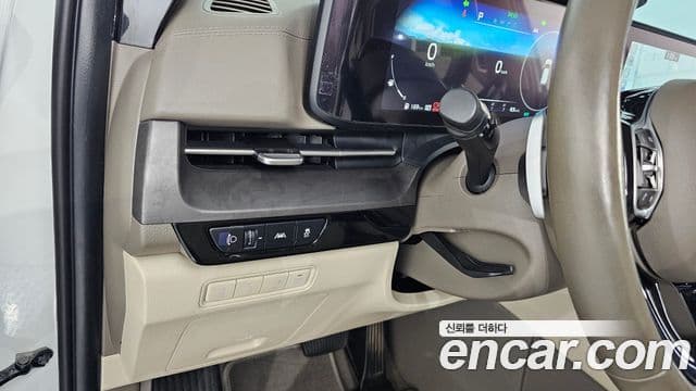 Kia Carnival 2021 — Фото 17/20