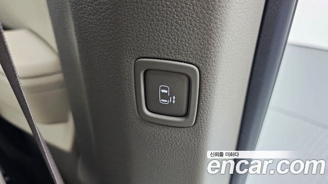Kia Carnival 2021 — Фото 19/20