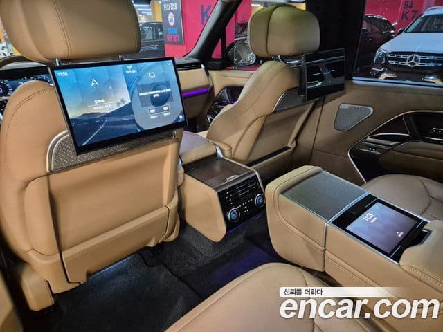 Land Rover Range Rover 2025 — Фото 13/20