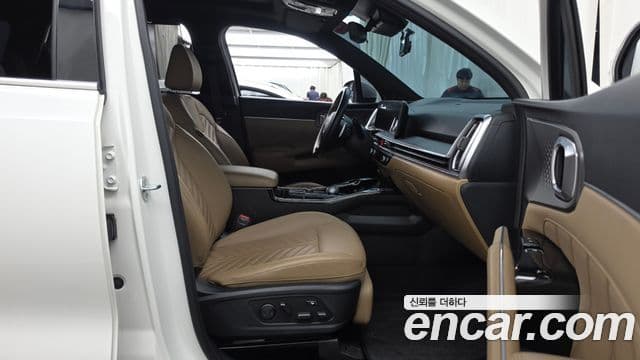 Kia Sorento 2023 — Фото 11/20