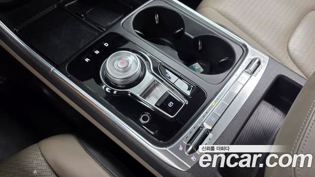 Kia Carnival 2024 — Фото 8/20