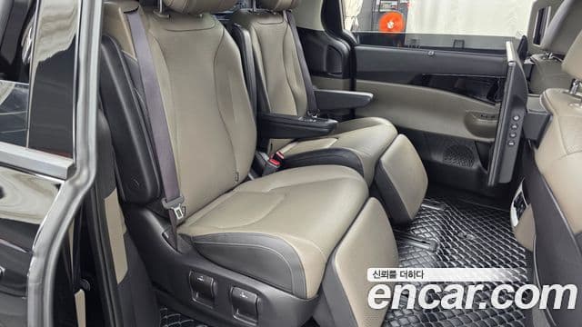 Kia Carnival 2024 — Фото 12/20