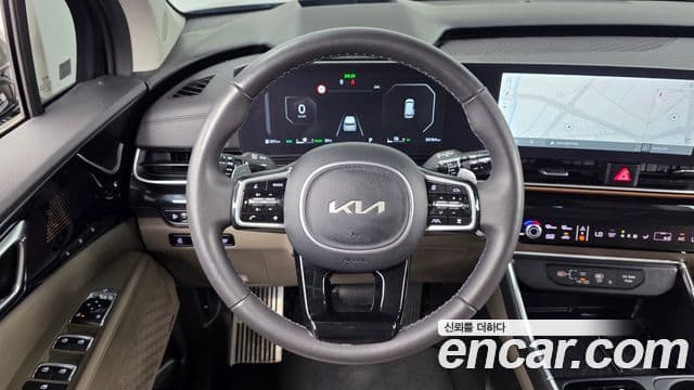 Kia Carnival 2024 — Фото 13/20