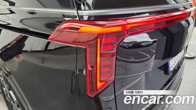 Kia Carnival 2024 — Photo 32/36