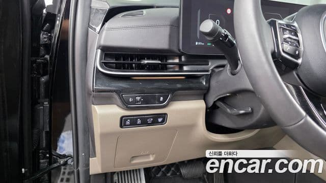 Kia Carnival 2024 — Photo 31/36