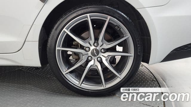 Genesis G70 2022 — Şəkil 16/32