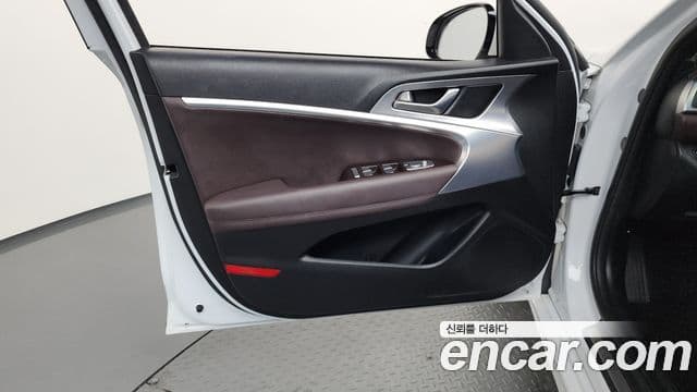 Genesis G70 2022 — Şəkil 30/32