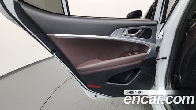 Genesis G70 2022 — Şəkil 8/32