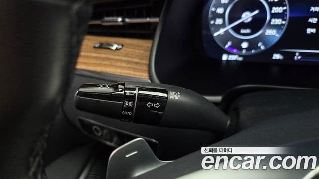 Kia The K9 2024 — Photo 28/35