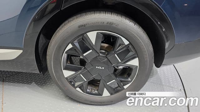 Kia Sportage 2025 — Şəkil 18/31
