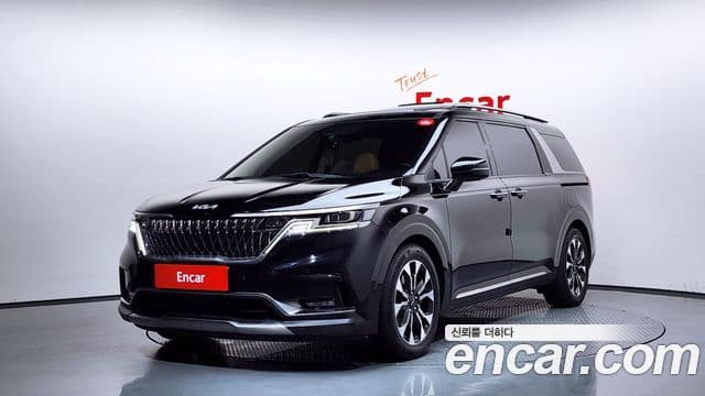 Kia Carnival 2021 — Фото 1/20