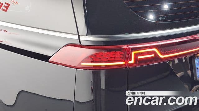Kia Carnival 2021 — Şəkil 15/36