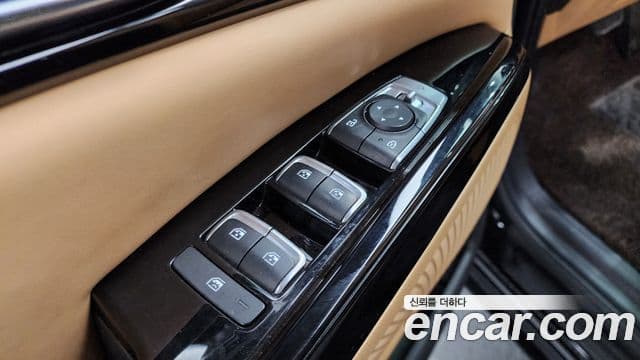 Kia Carnival 2021 — Şəkil 8/36