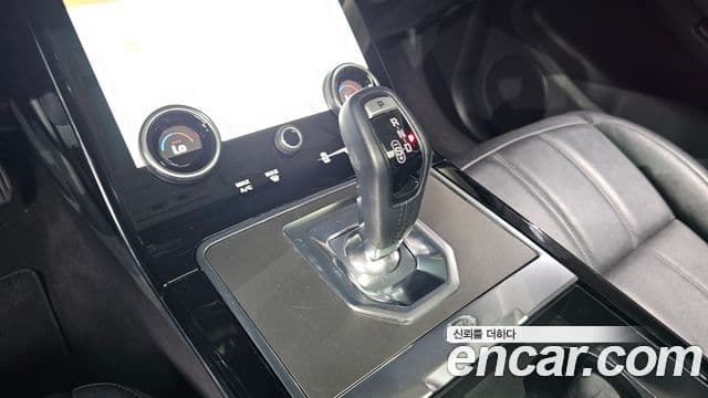 Land Rover Range Rover Evoque 2022 — Фото 9/20