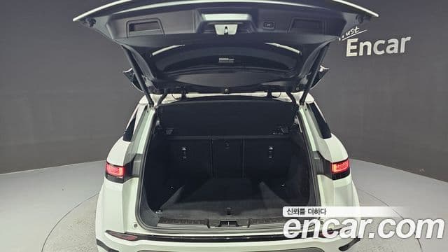 Land Rover Range Rover Evoque 2022 — Фото 19/20