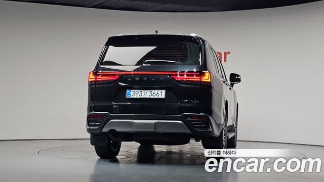 Lexus LX 2025 — Photo 32/39
